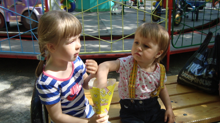 Как хорошо, что их двое!