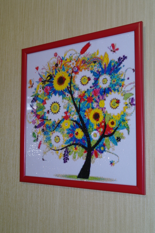 Дерево обрело рамку