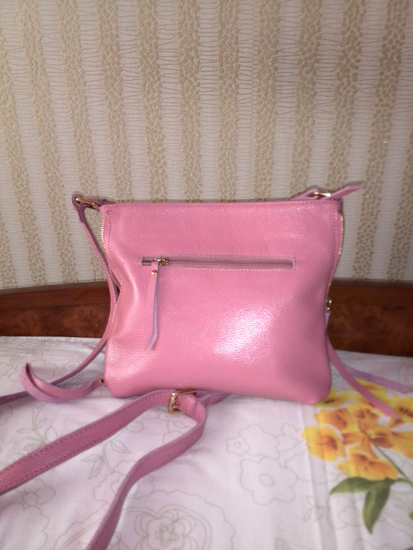 Хвасты МУЖ И ЖЕН ТРИКОТАЖ VARGAS!ЖЕН И МУЖ ПУХИ,КУРТКИ PLAXA.СУМКИ