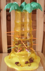 Обезьянки акробаты