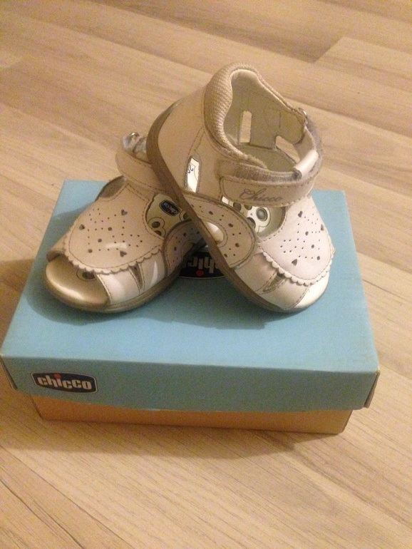 Chicco и Zara Baby. 20 размер.