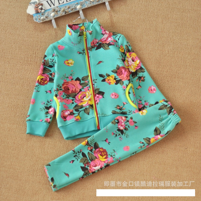 Яркие, стильные спортивные костюмы для малышек!