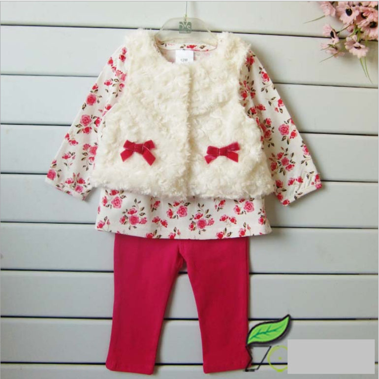 Чудесный комплект-тройка на 1,5 и 2 годика. Цена: 690 руб.