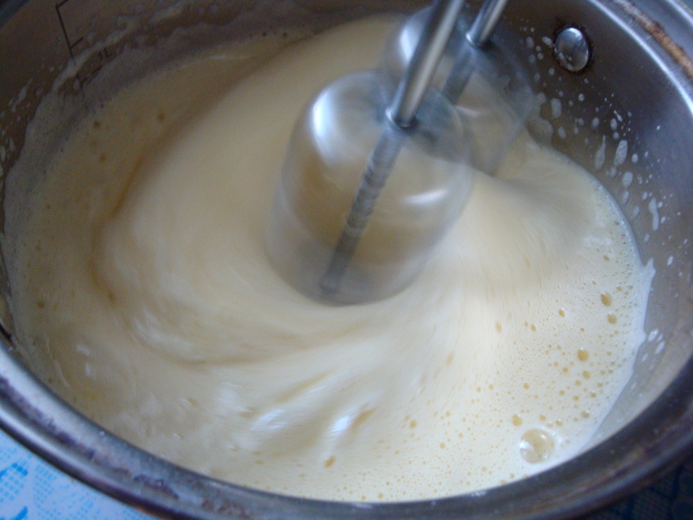 Бисквитный клубничный торт