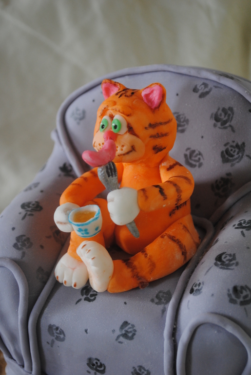 Кот на новоселье