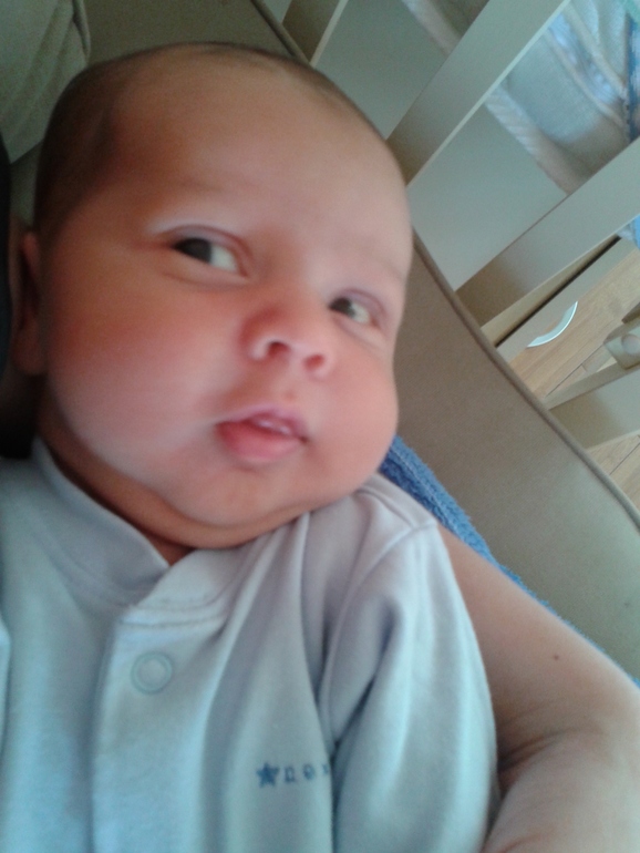 "Булочке" месяц)))