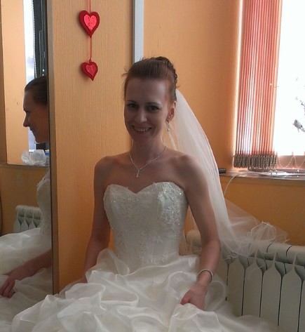 Подходят ли украшения к платью?