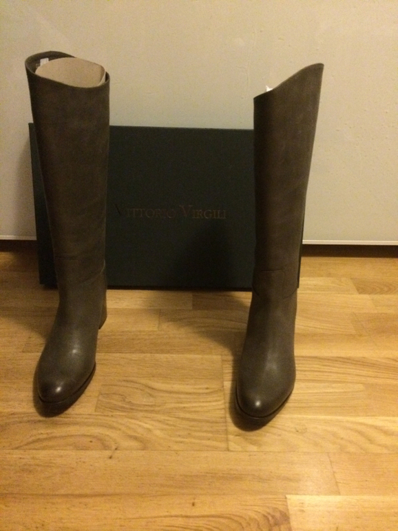 Сапоги VITORIO VIRGILI. Новые. Италия. р.38.5-39 и 41-41,5. Цена супер!!