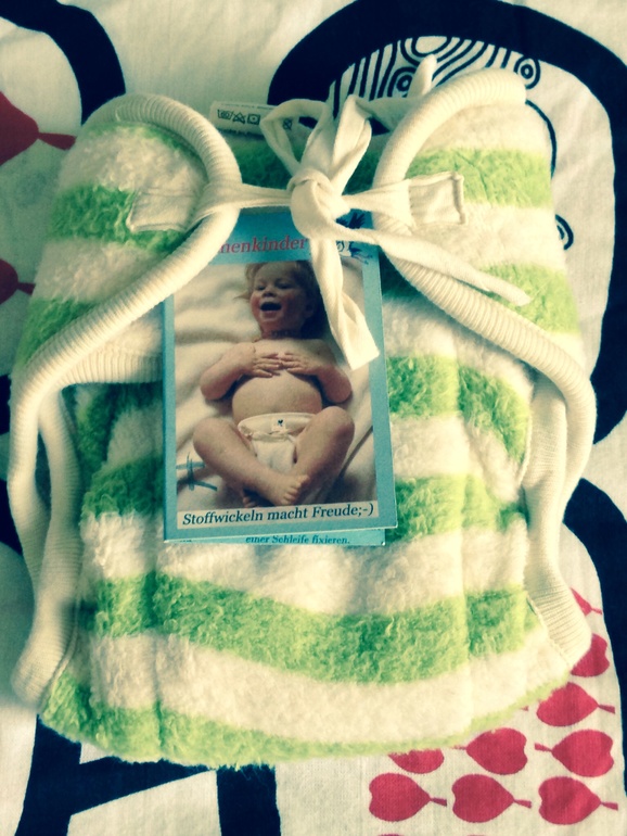 Продаются пеленальные трусики на завязках Storchenkinder, 1 р-р