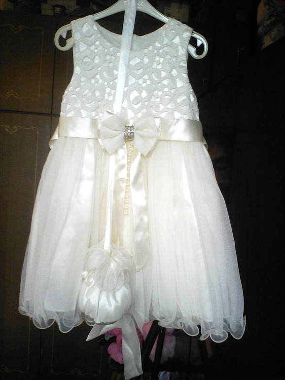 Продам платье Pamina Princess Girls на 2,5-3 года.