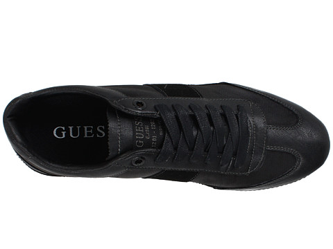 Новые кроссовки-ботинки GUESS