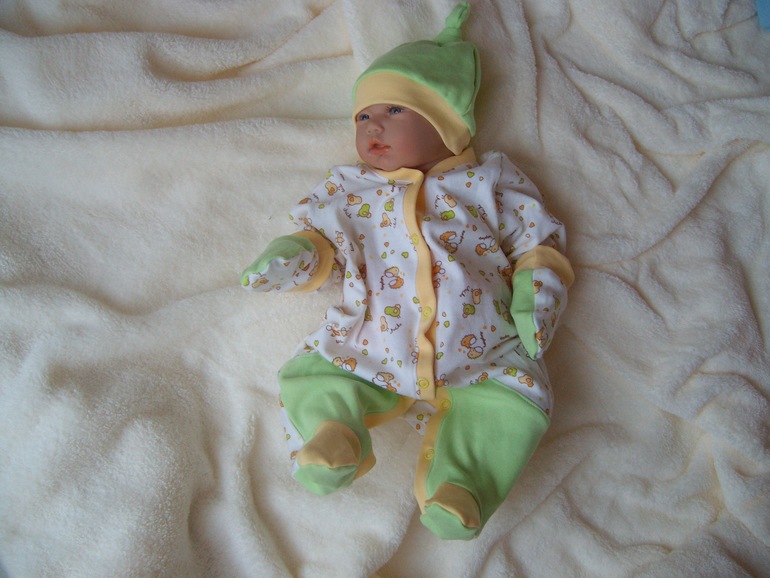 Одежда для малышей. Ручная работа