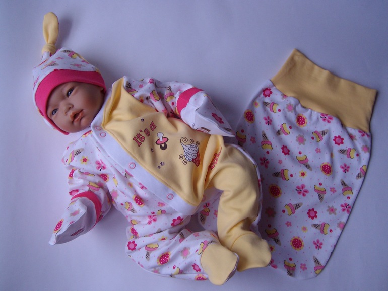 Одежда для малышей. Ручная работа