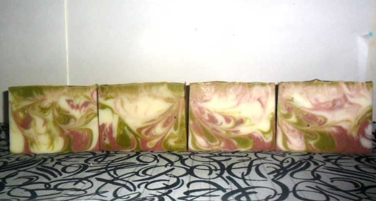 мыло Малинка.