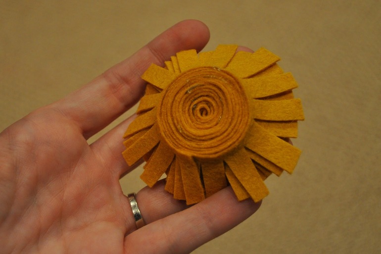 Как сделать цветок из ткани