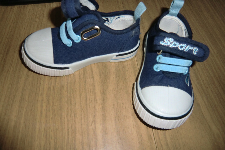 Продам кеды новые 20 размер Москва Выхино