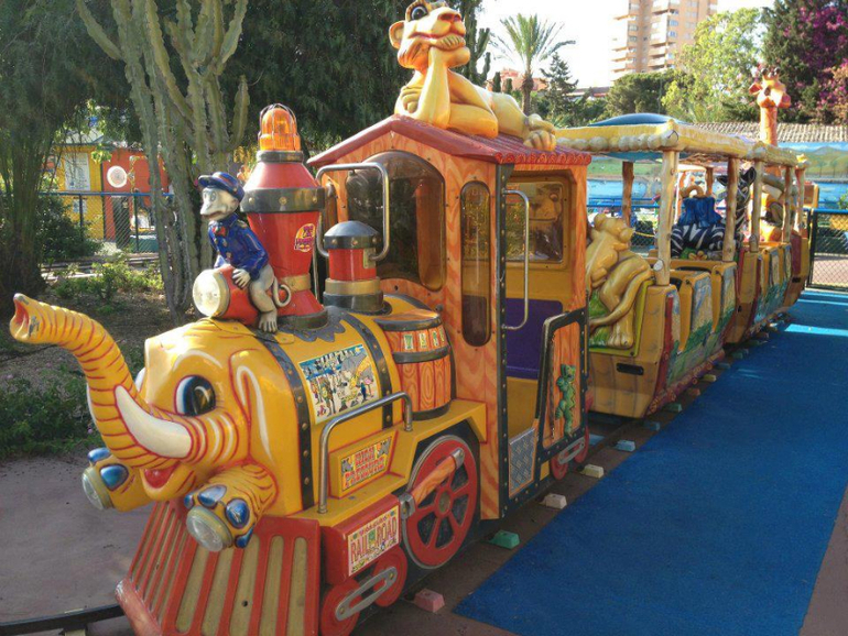 Лучшее место для отдыха с детьми - Испания, маленькое море.