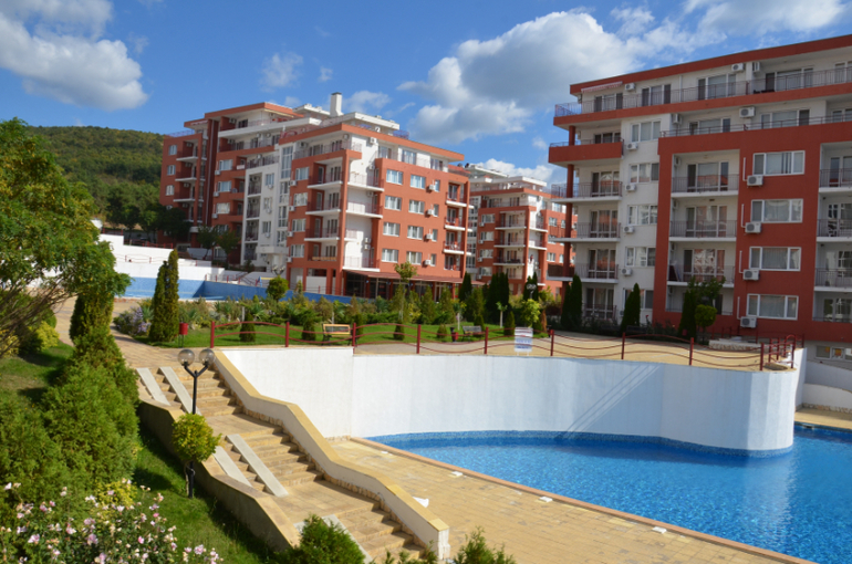 двухкомнатная квартира в комплексе Гранд Резорт,Болгария