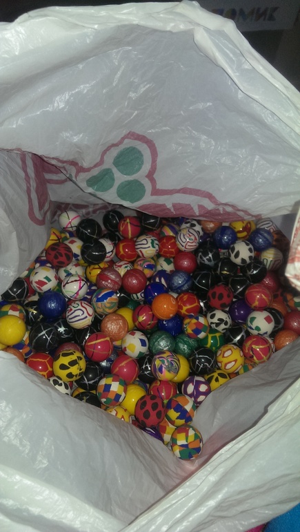 мячики маленькие. москва. коломенская