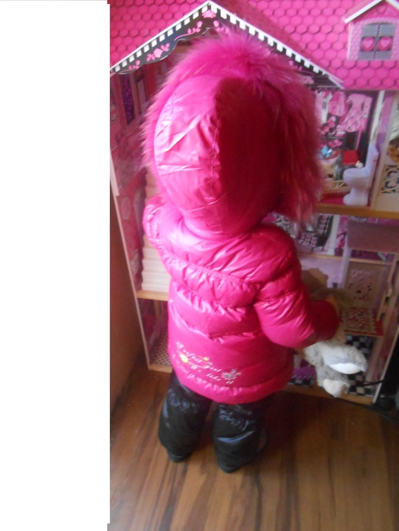 Продам зимний комплект. 2500 руб