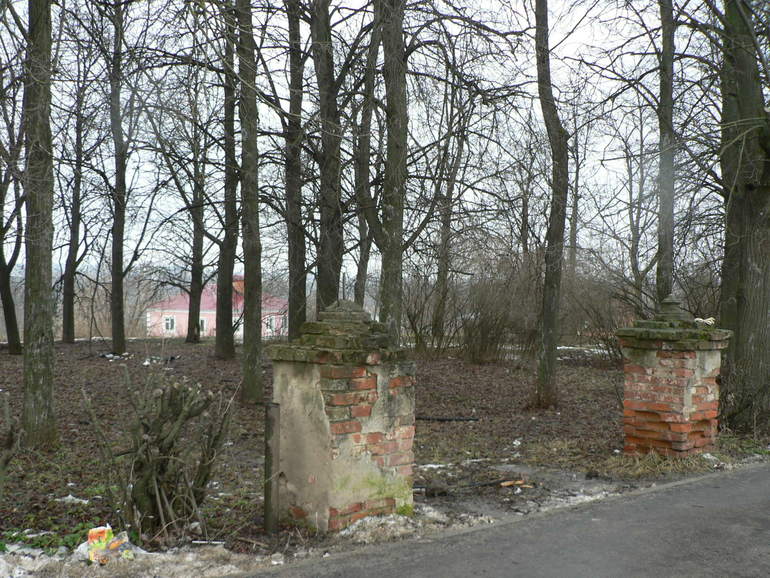 таки сбежали