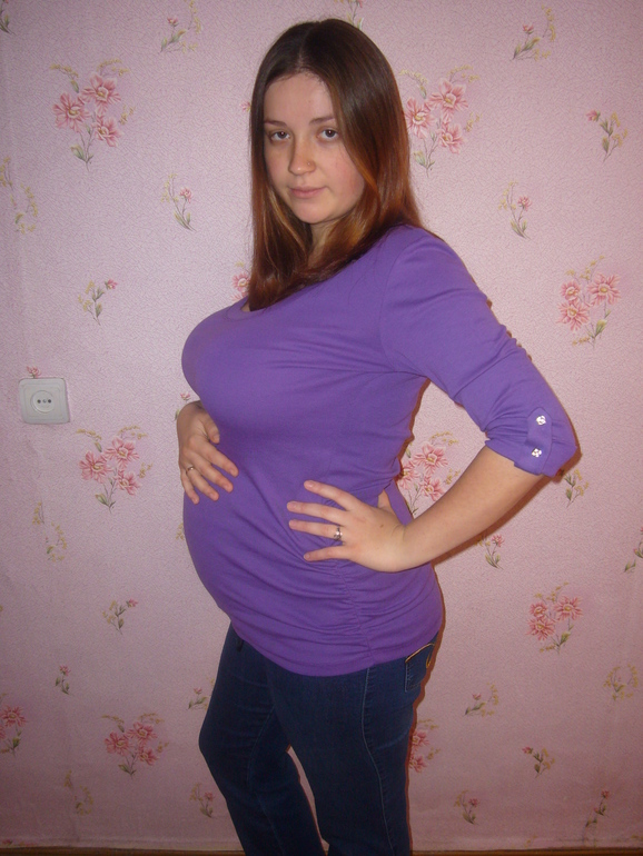 Сравните две беременности (фото)