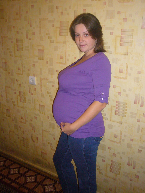 Сравните две беременности (фото)