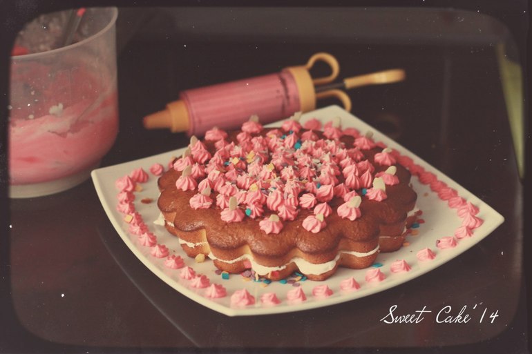 Sweet cake