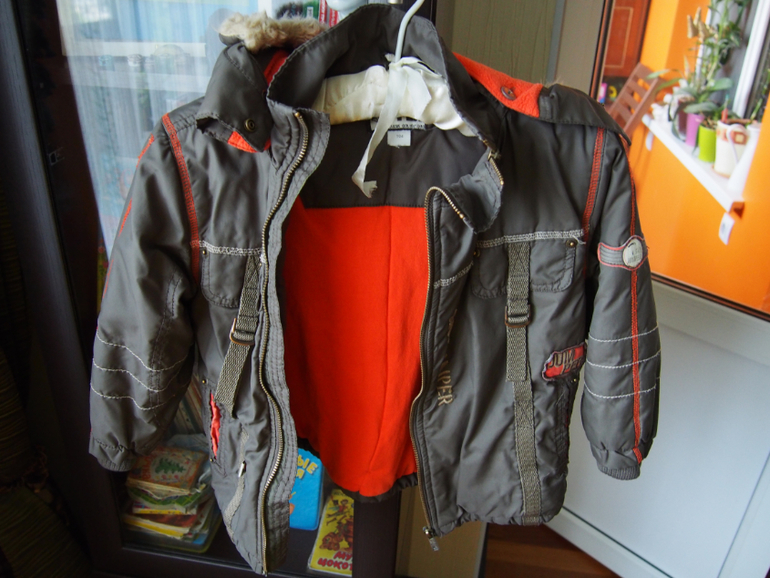 Демисезонная куртка для мальчика 5-6 лет