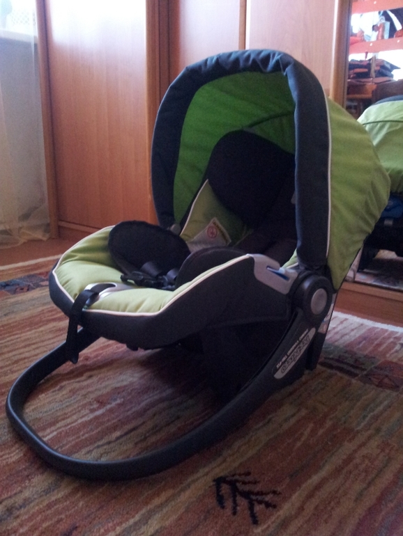 Автокресло-люлька Peg-Perego Primo Viaggio TRI FIX