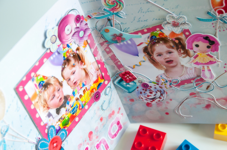 Наконец mini скрап-альбом