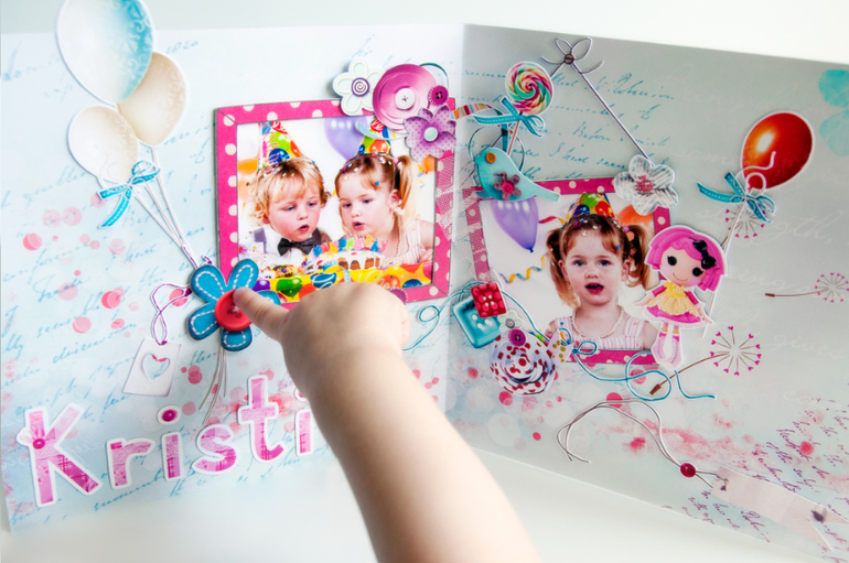 Наконец mini скрап-альбом