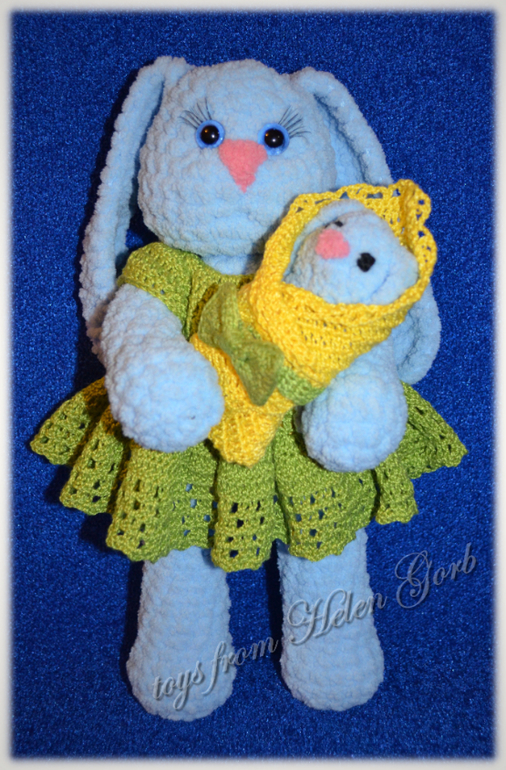 Мама зайка с малышом