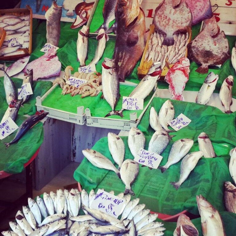 И снова рыбный базар....