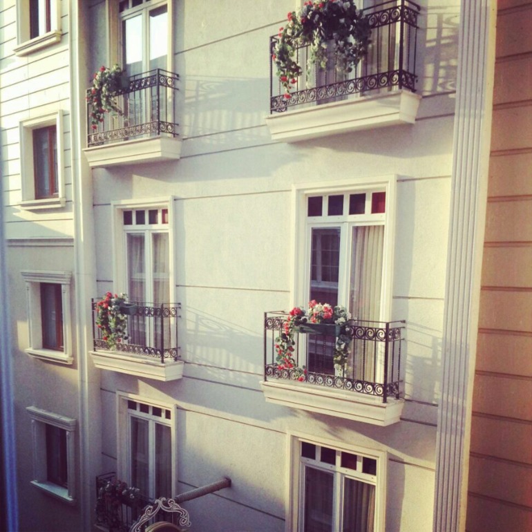 Раннее утро...вид из окна...