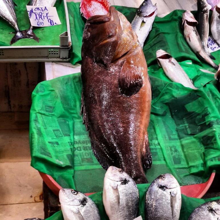 И снова рыбный базар....