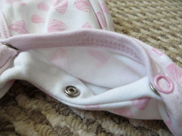 Много вещей на малышку 0-9 мес. Цены от 15 руб. С почтой дружу:)