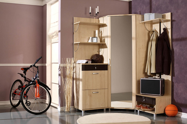 Оригинальная прихожая