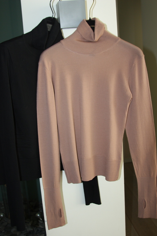 Дорогие бренды новые и в идеале. Оригиналы!