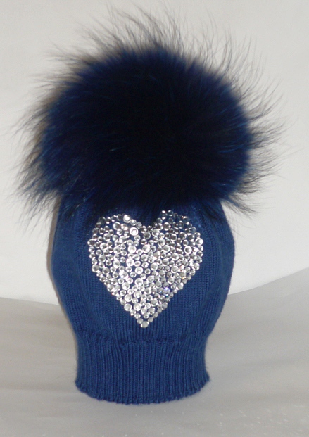 Шапочки с мех помпонами, детские и взрослые, итальянский меринос, машинная и ручная вязка на заказ