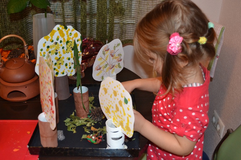 Лес, деревья и чуть-чуть про ежиков