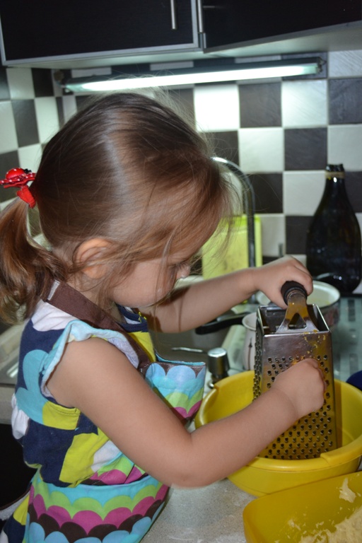 Готовим с детьми ФМ от Valiancy. Печенья из тыквы.