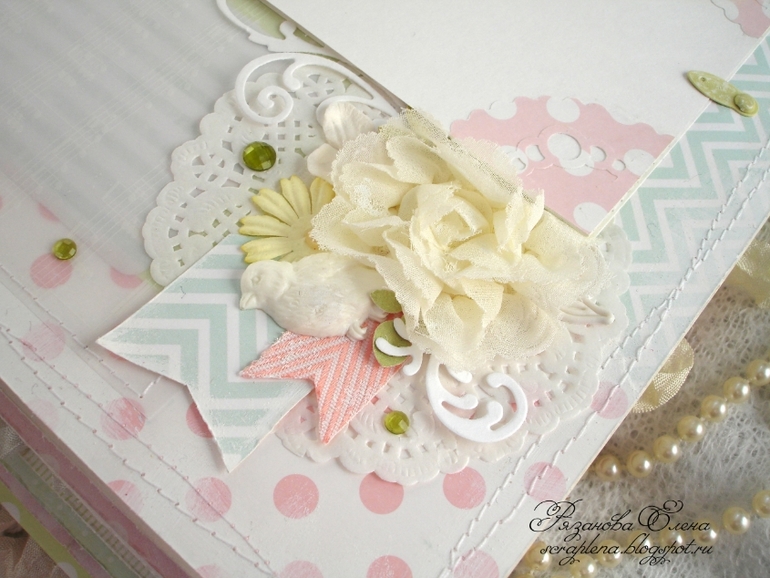 Альбом для девочки. Продается.