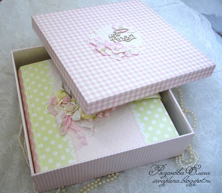 Альбом для девочки. Продается.