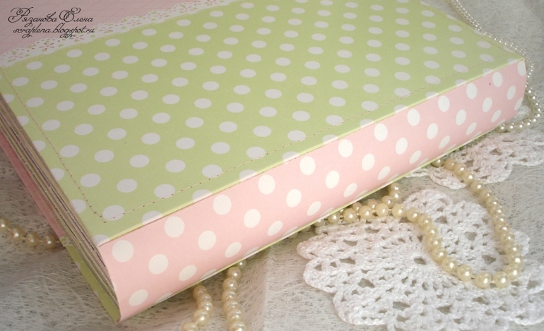 Альбом для девочки. Продается.