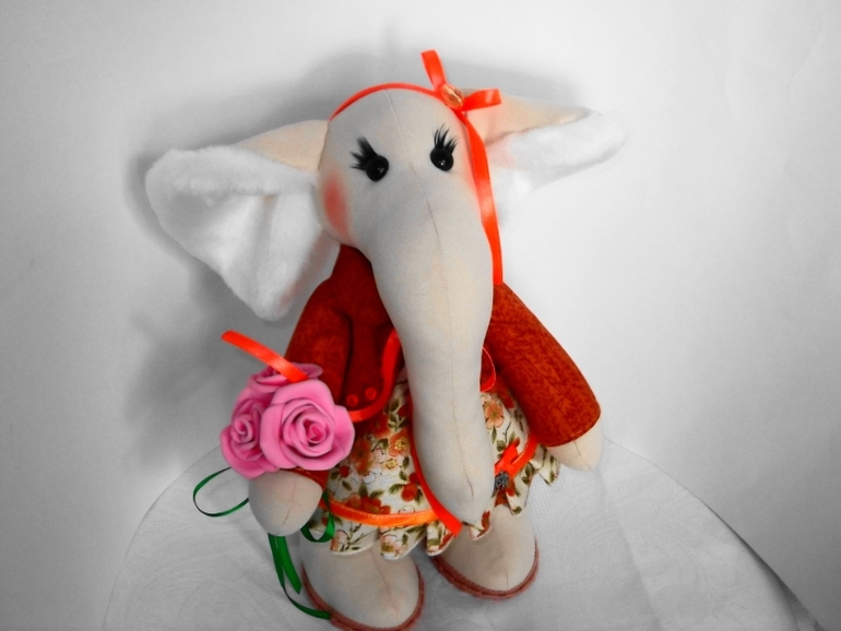 оранжевый слоник