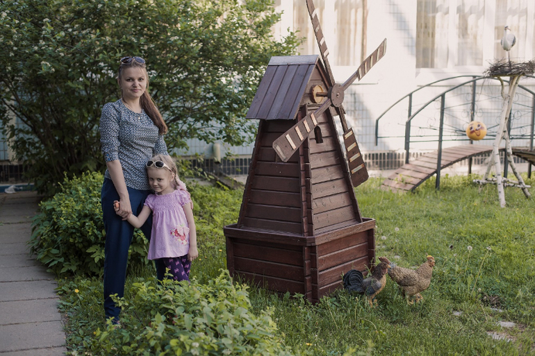 Мама и дочка....