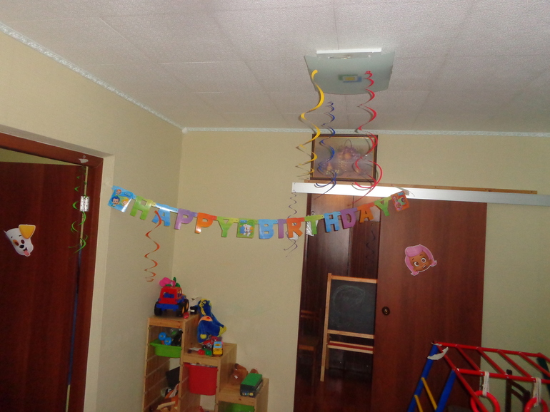 Кирюша и Гуппи пузырики =)