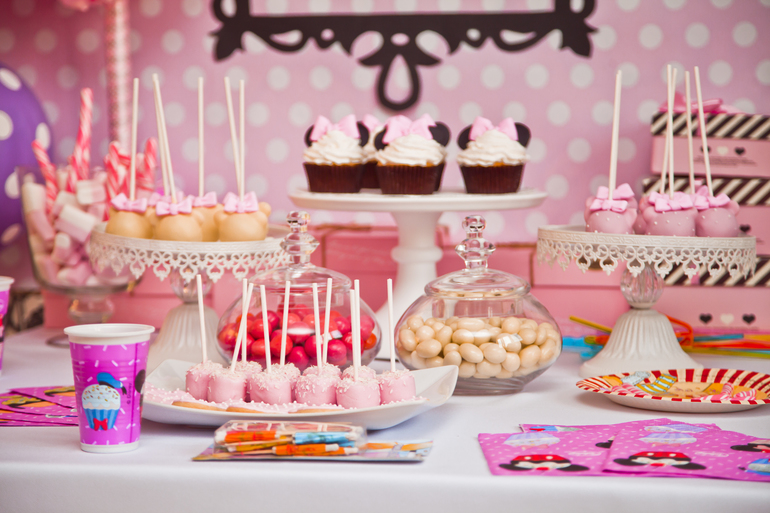 Minnie Birthday Candy table