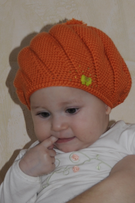 Беретики для моих девочек.